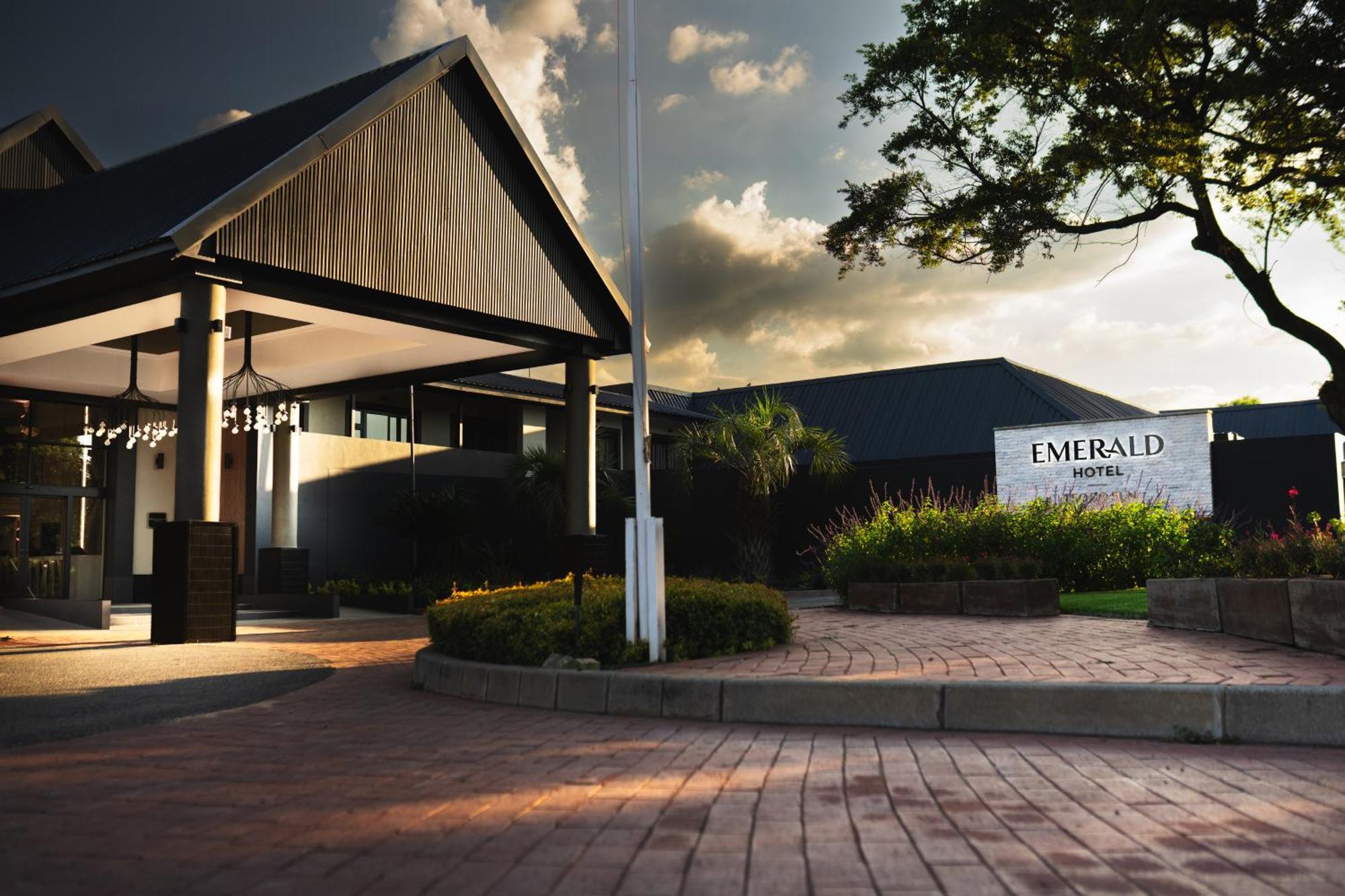Emerald Resort & Casino Vanderbijlpark Exterior foto